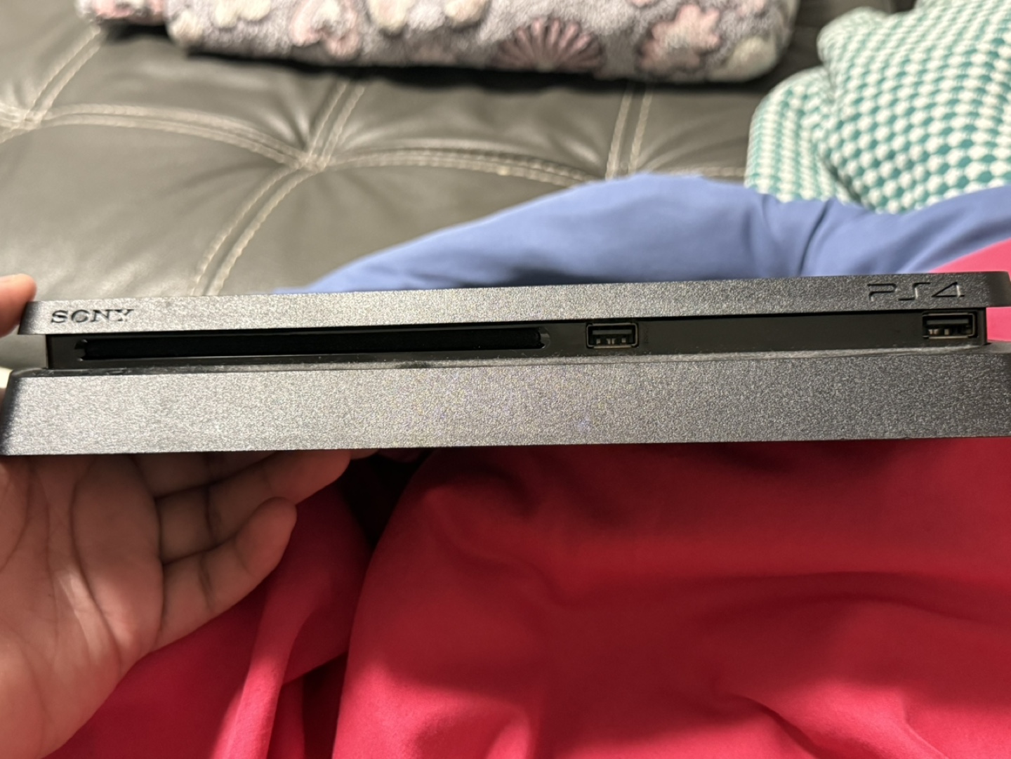 Sony PlayStation 4 Slim Console with Controller - photo 4