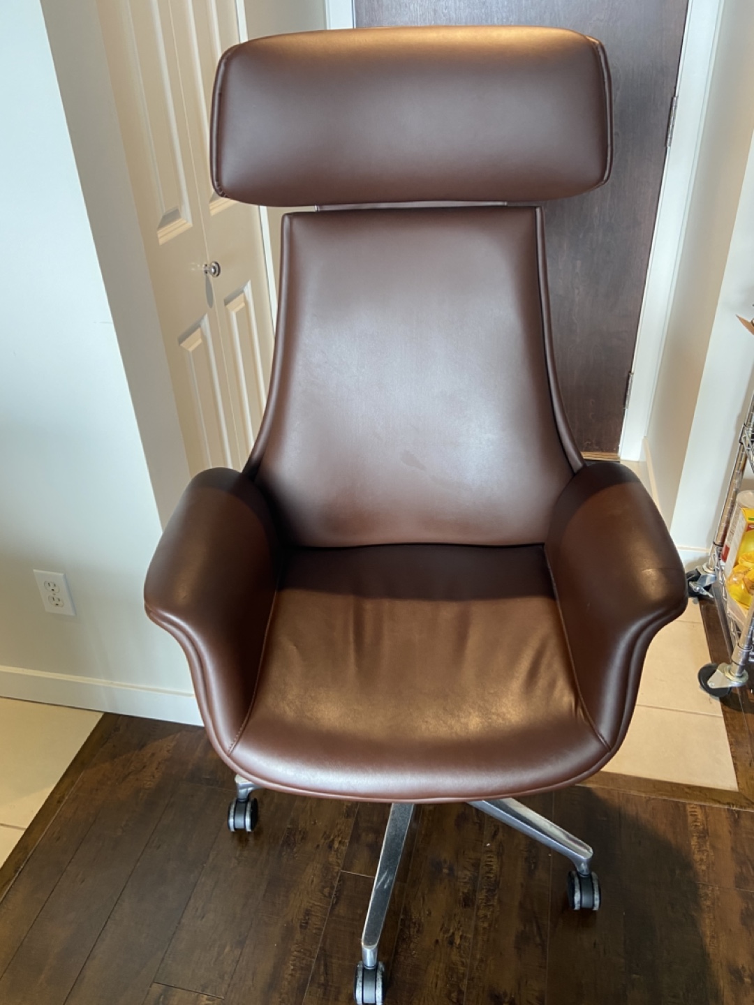 Brown Leather Executive Office Chair