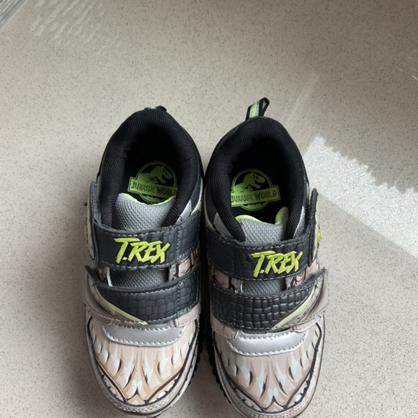 Toddler/Boys Jurassic World Size 11 brand new - photo 4