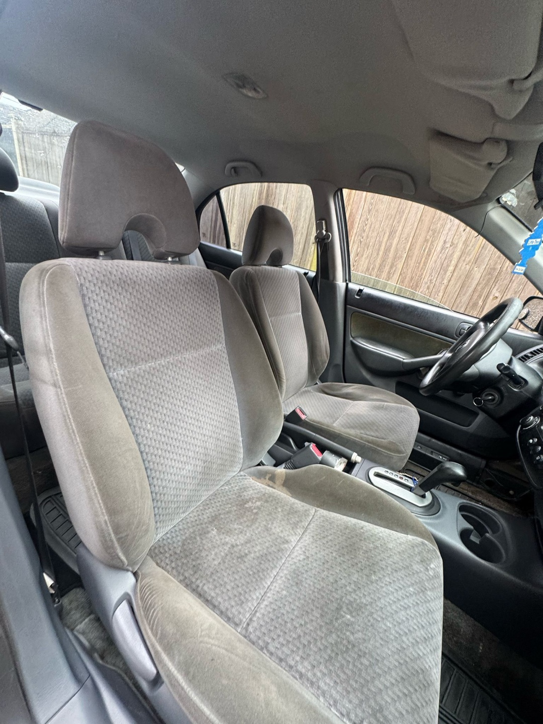 2005 Honda Civic Sedan - Used - photo 2