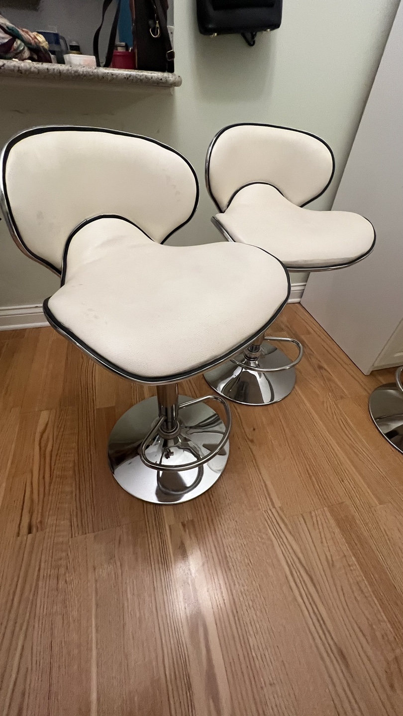 Set of 2 White Leather Bar Stools