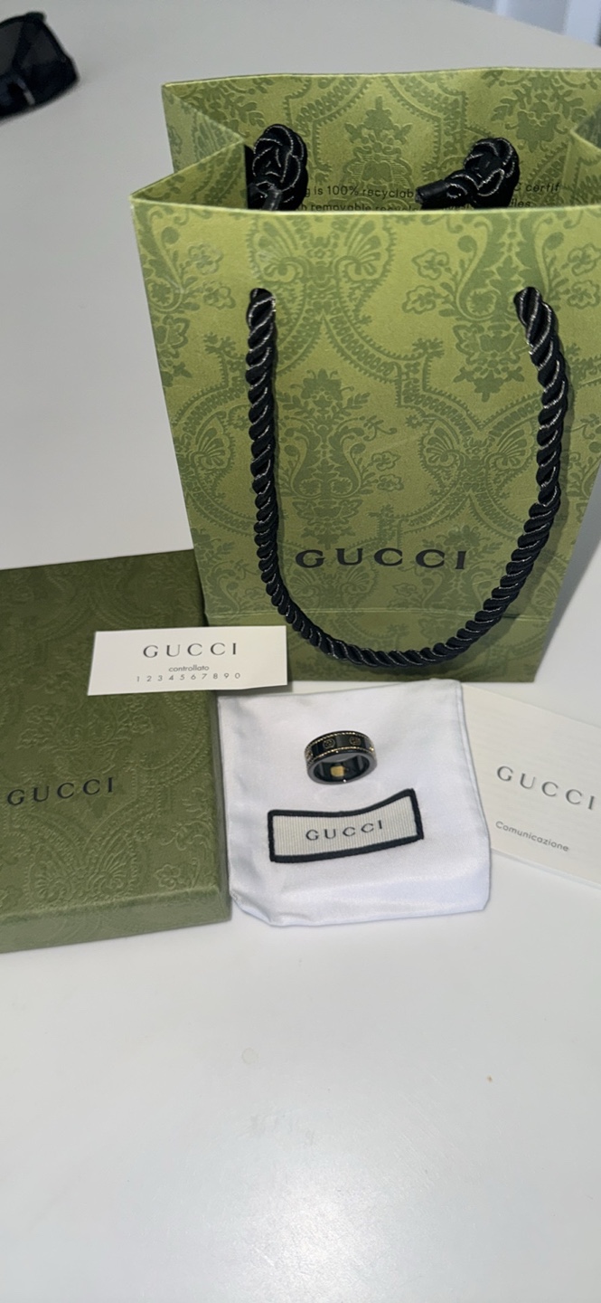 Gucci Icon Ring 18K Gold Interlocking G