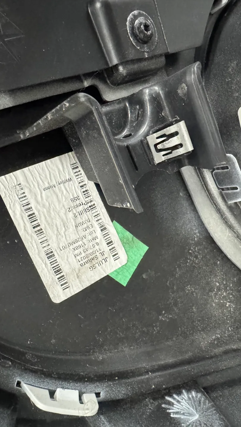 Jeep Wrangler JL 2018-2022 Front Grille Assembly - Bright White image indicator(6)