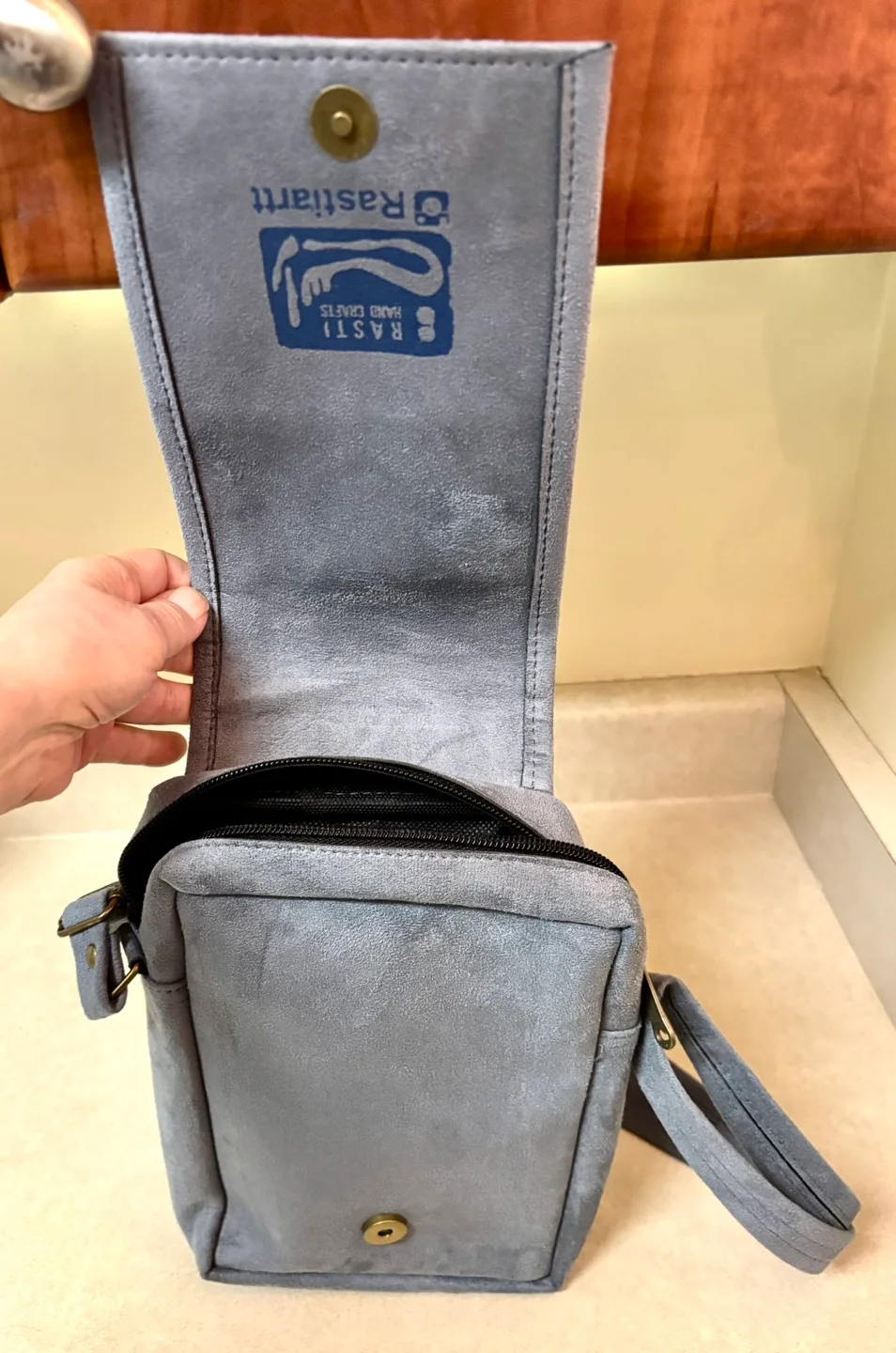 RASTI Blue Suede Bag image indicator(3)