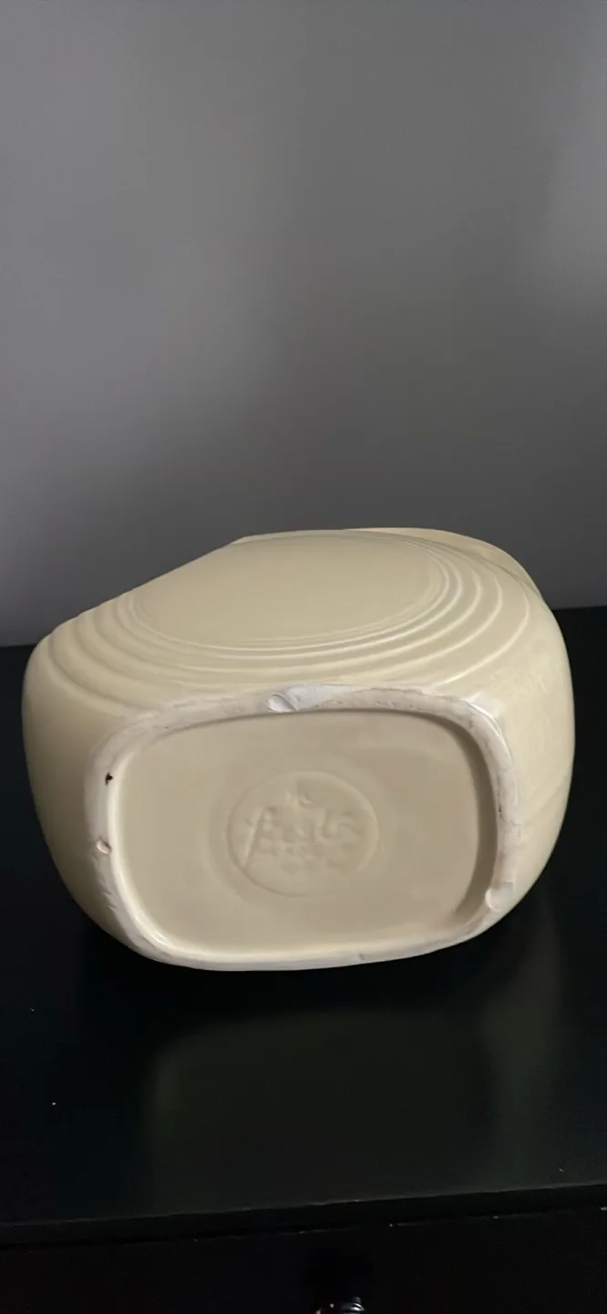 Vintage Fiestaware Pitcher - Butter Yellow image indicator(5)