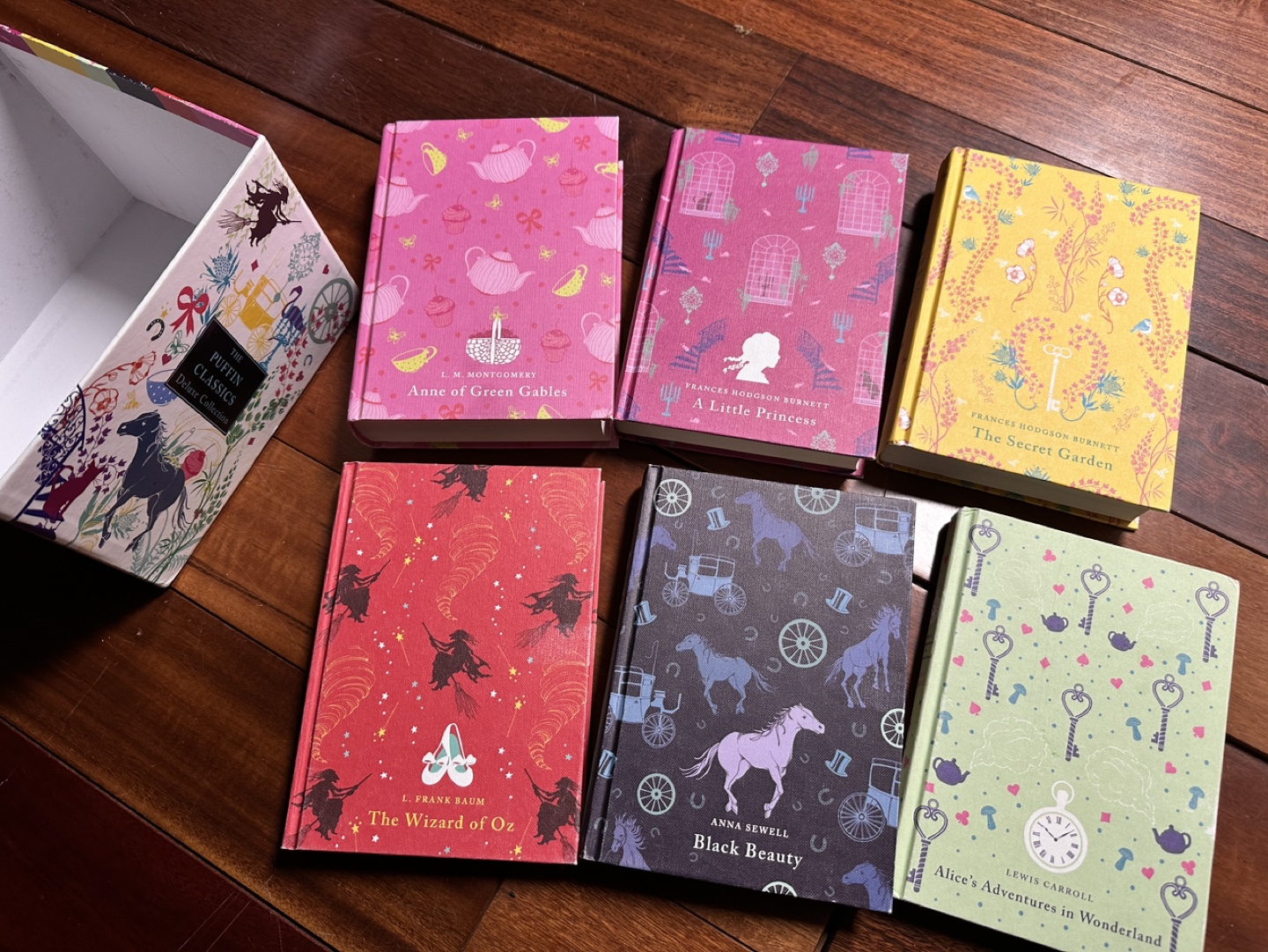 Puffin Classics Deluxe Collection - Six Hardcover Books - photo 5