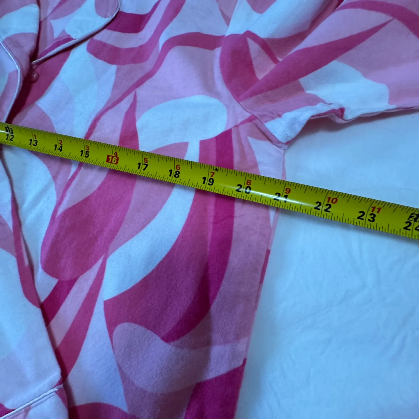 La Senza Pink & White Pajama Set - Size Medium image indicator(5)