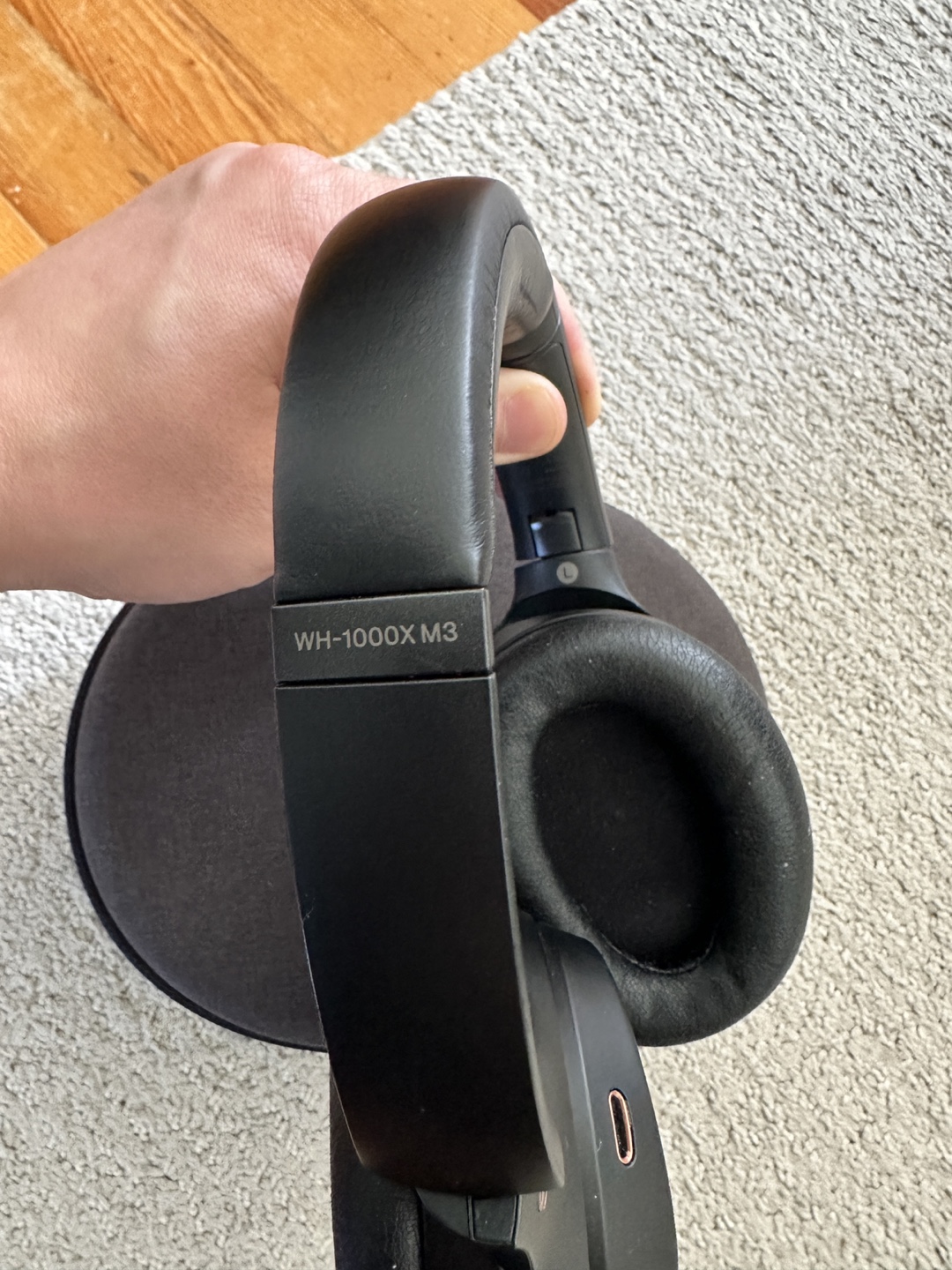 Sony WH-1000XM3 Wireless Noise-Cancelling Headphones with Case - photo 4