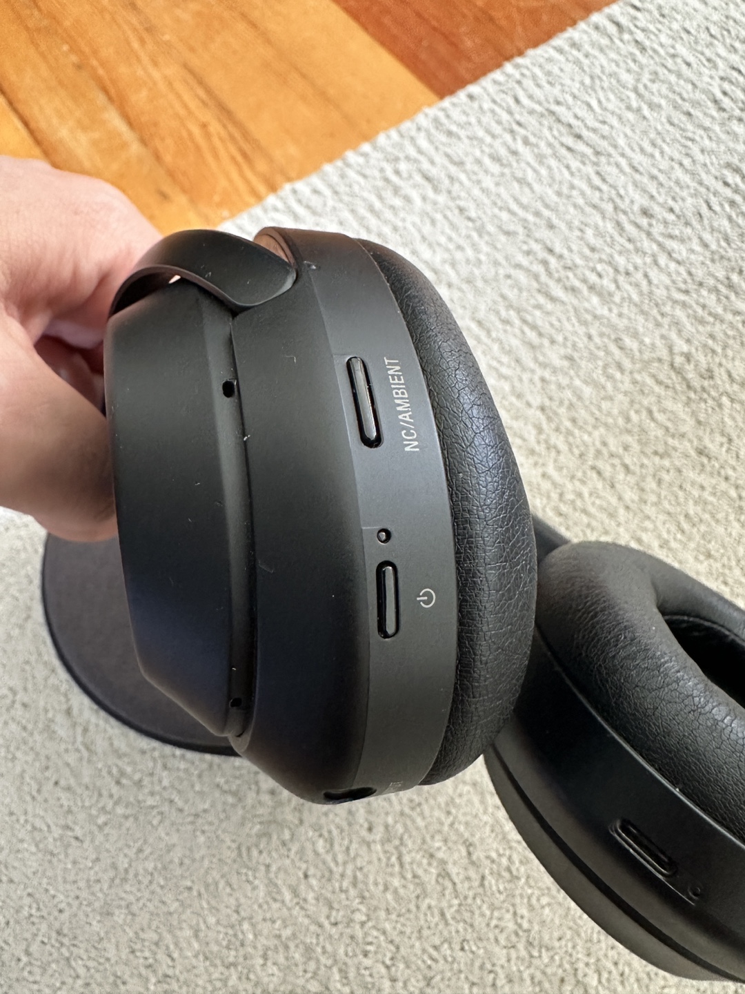Sony WH-1000XM3 Wireless Noise-Cancelling Headphones with Case - photo 5