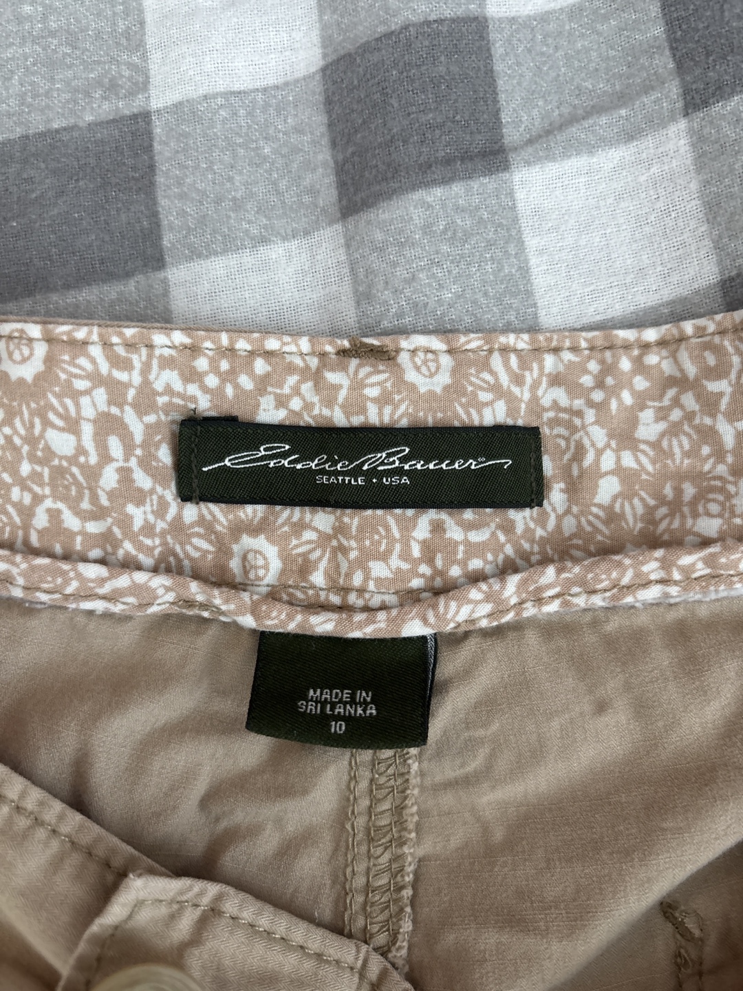 Eddie Bauer Khaki Shorts Size 10 - photo 2