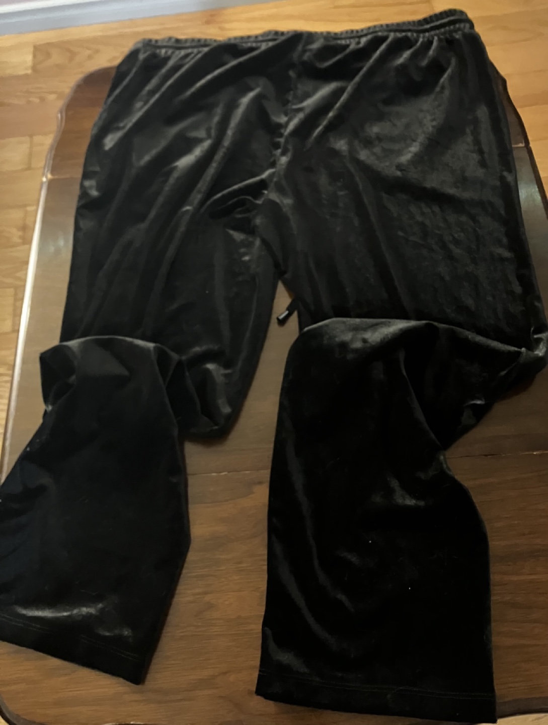 NWT Black Velvety Bootcut Torrid pants Size 1💚 - photo 4