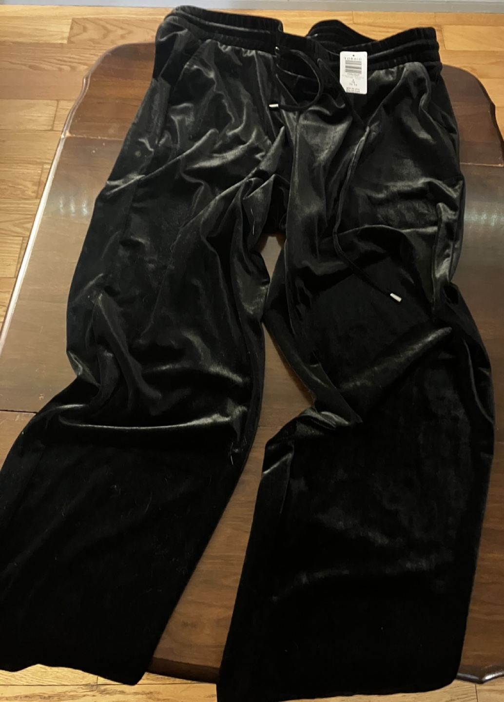 NWT Black Velvety Bootcut Torrid pants Size 1💚 - photo 2
