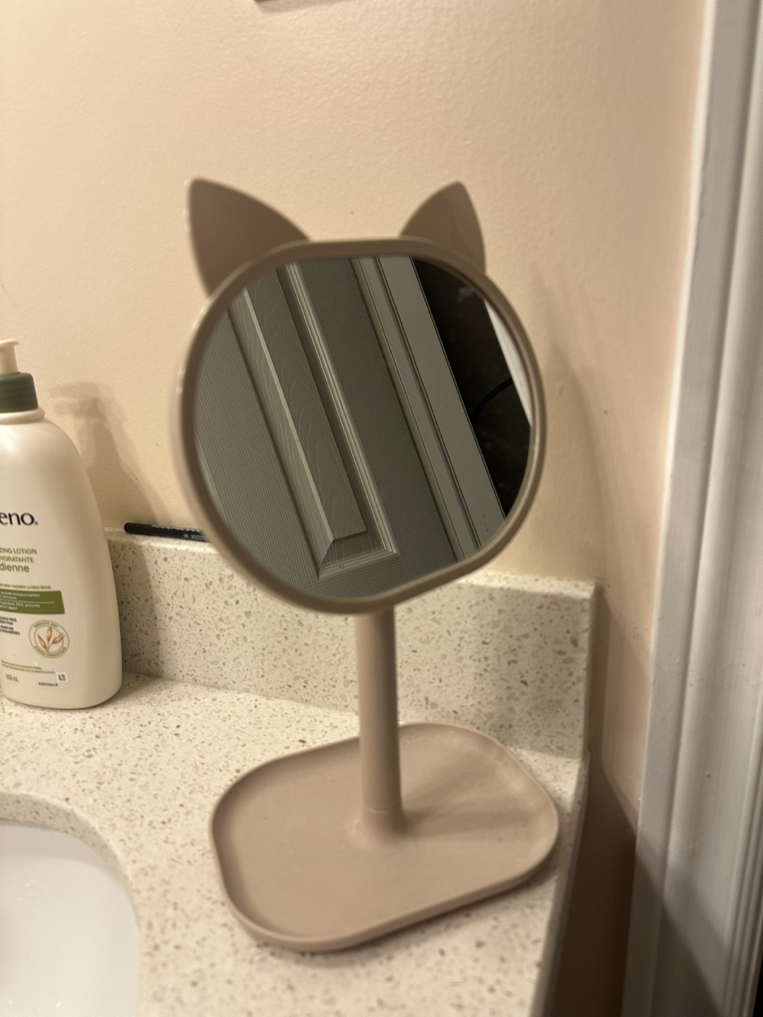 Adorable Cat-Ear Desk Mirror