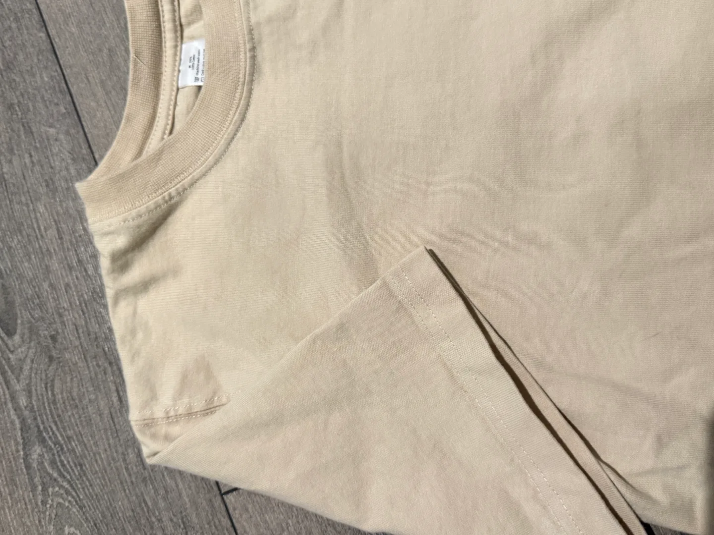 Unisex Beige T-Shirt - Size M image indicator(2)