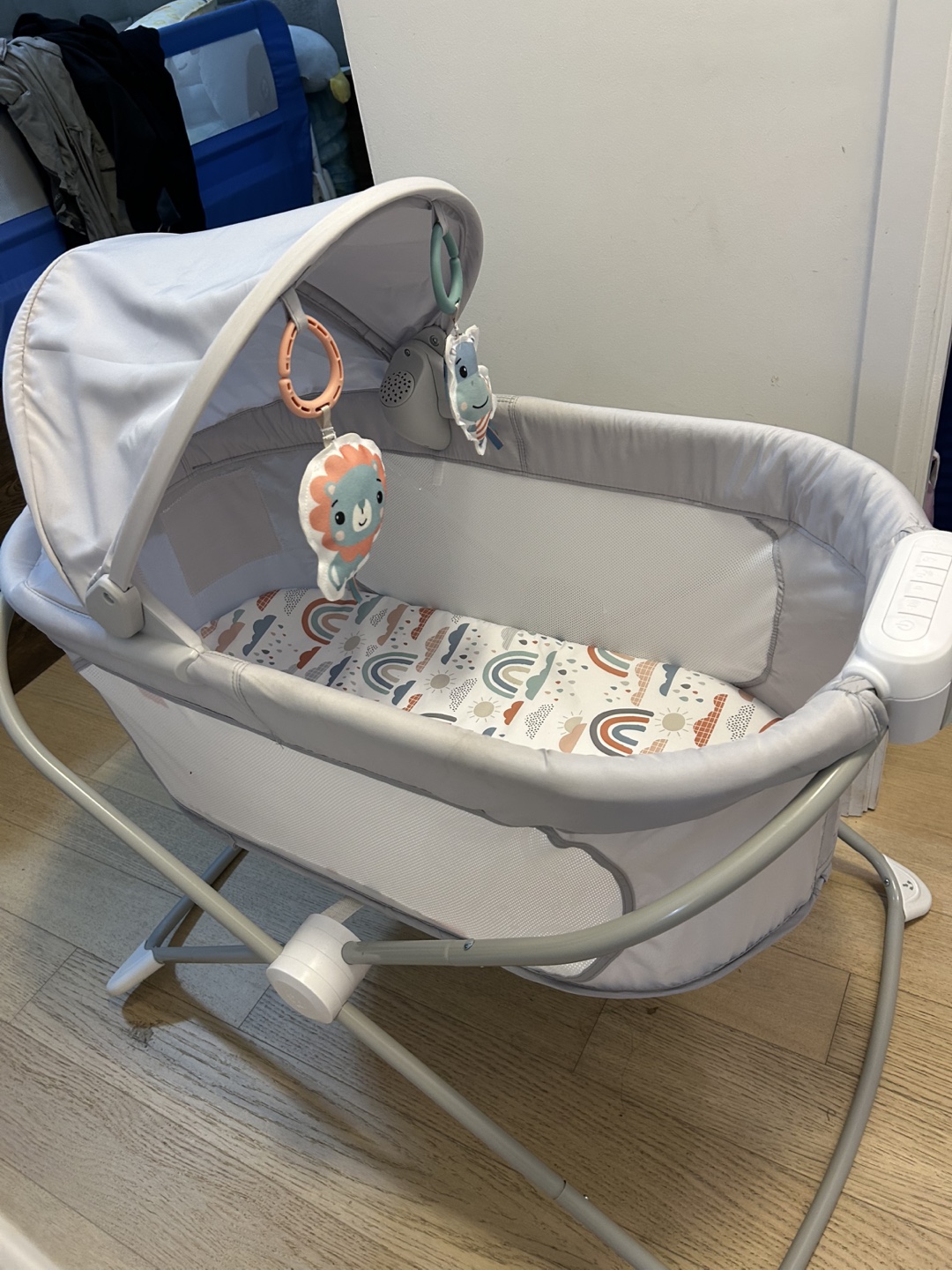 Fisher-Price SmartBounce Automatic Baby Bassinet - photo 3