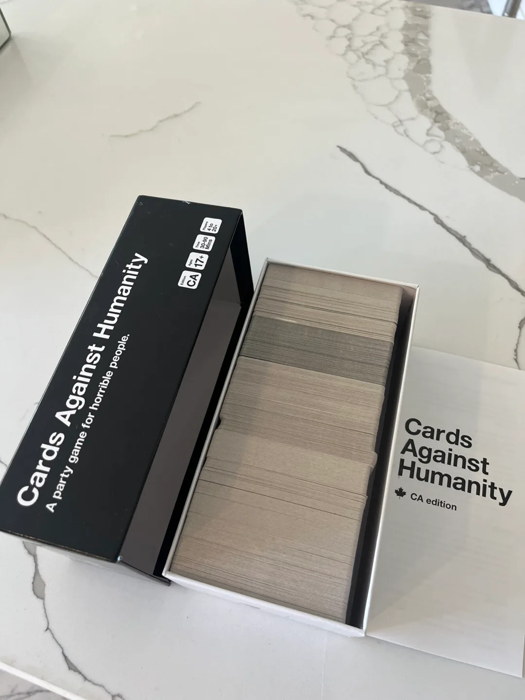 Cards Against Humanity CA Edition - Party Game image indicator(2)