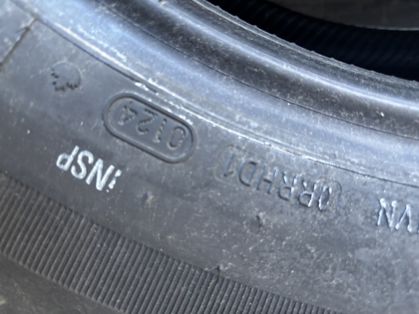 Bridgestone Dueler A/T 255/75R17 Tires - photo 2