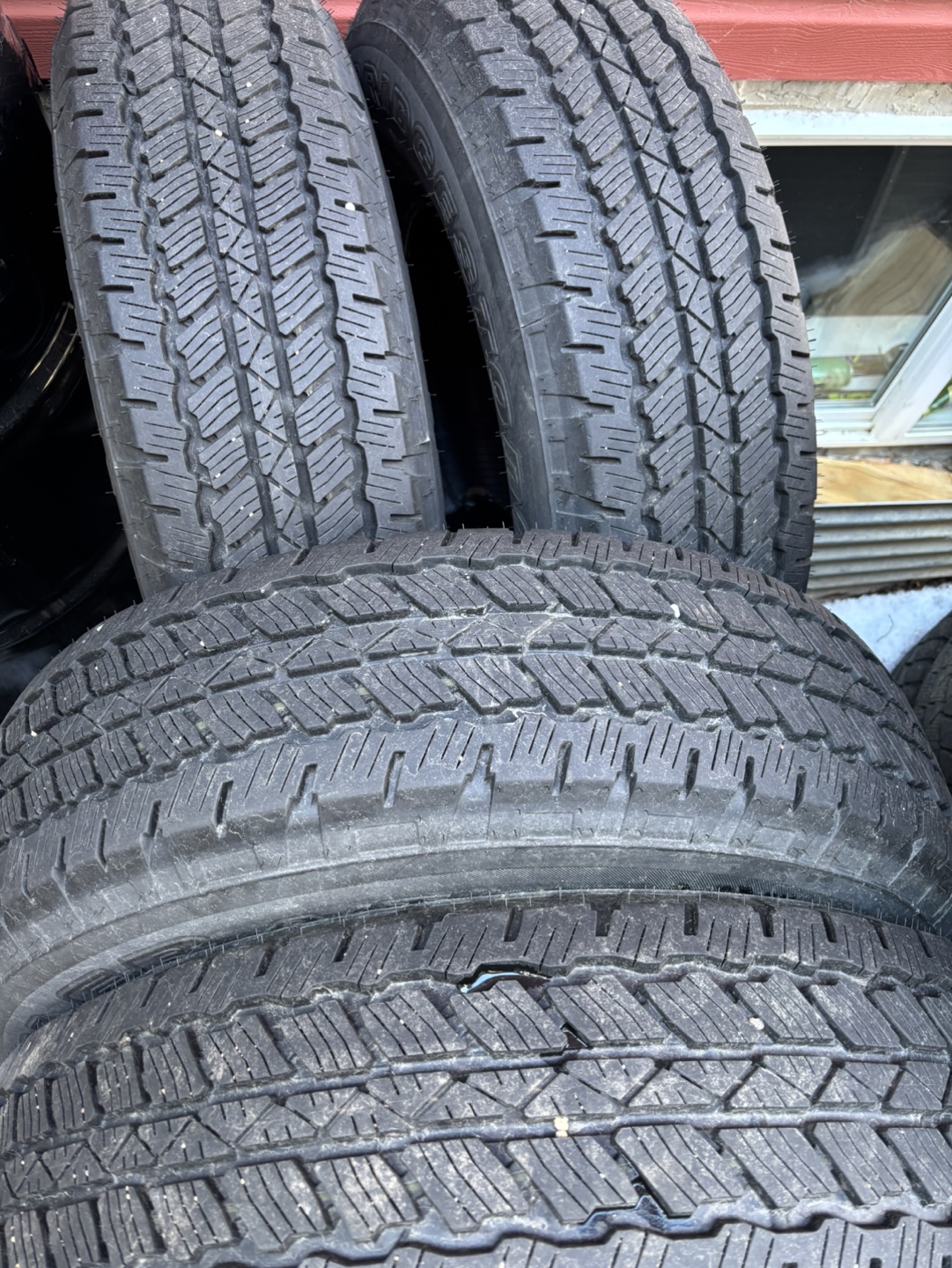 Bridgestone Dueler A/T 255/75R17 Tires