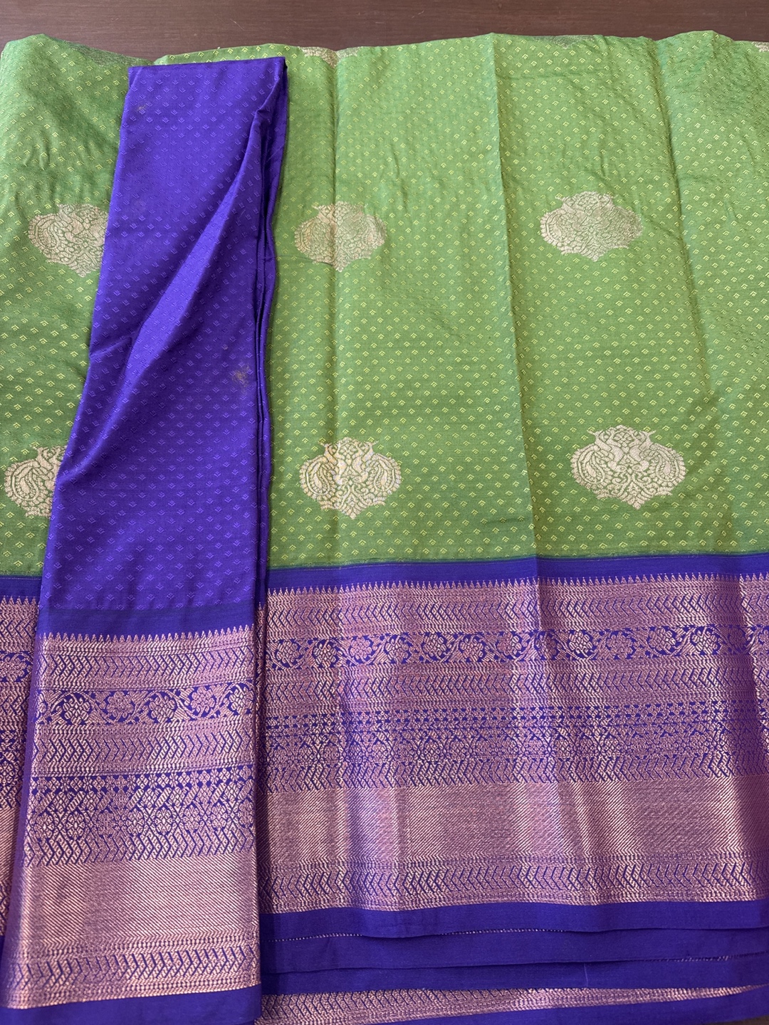 Beautiful Green and Purple Kanjeevaram Silk Saree - photo 3