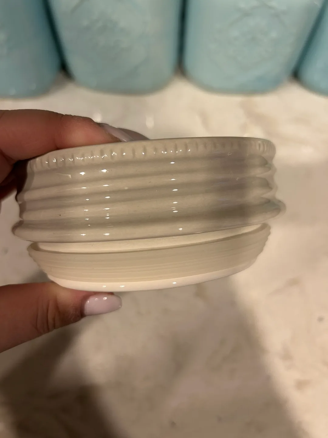 Set of four ceramic canisters image indicator(4)