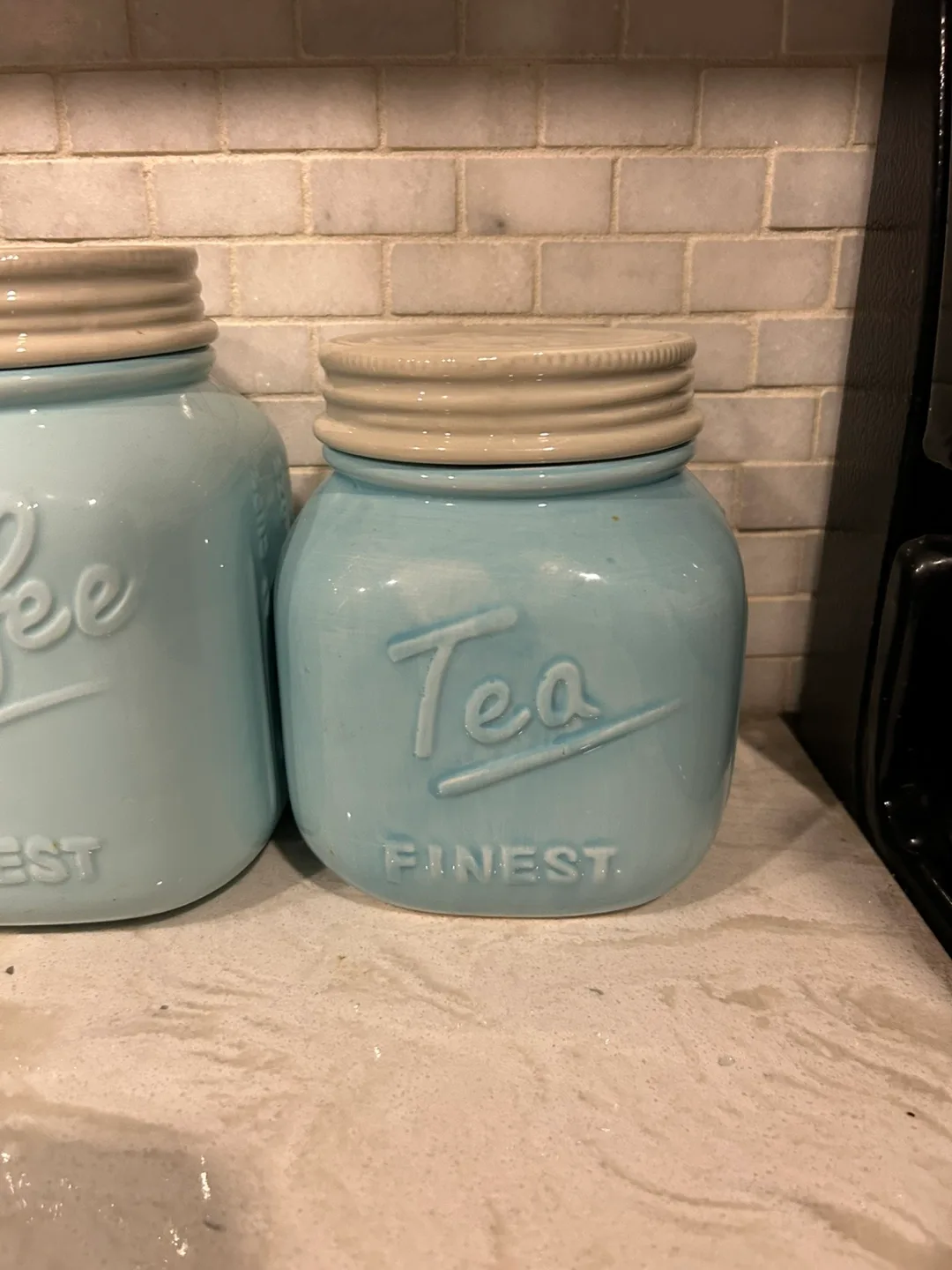 Set of four ceramic canisters image indicator(10)