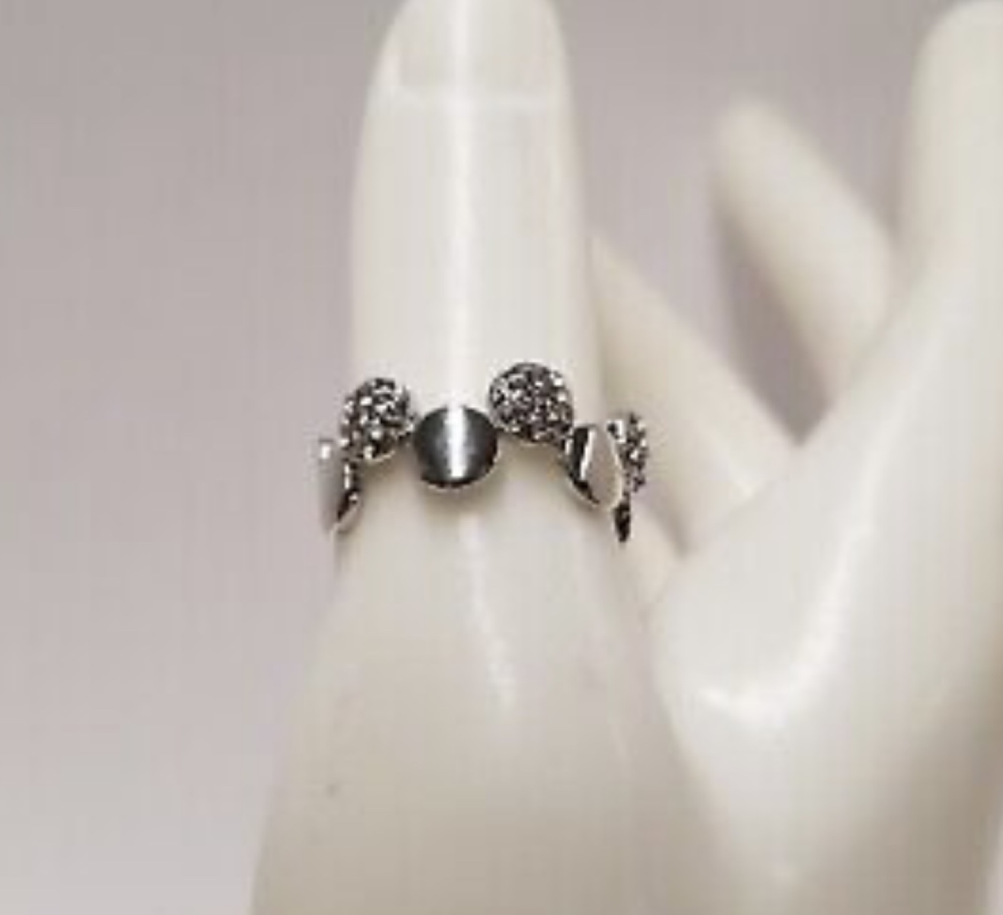 ✨✨Marlyn Schiff Sparkling CZ Pave Multi Disc Adjustable Ring - photo 3