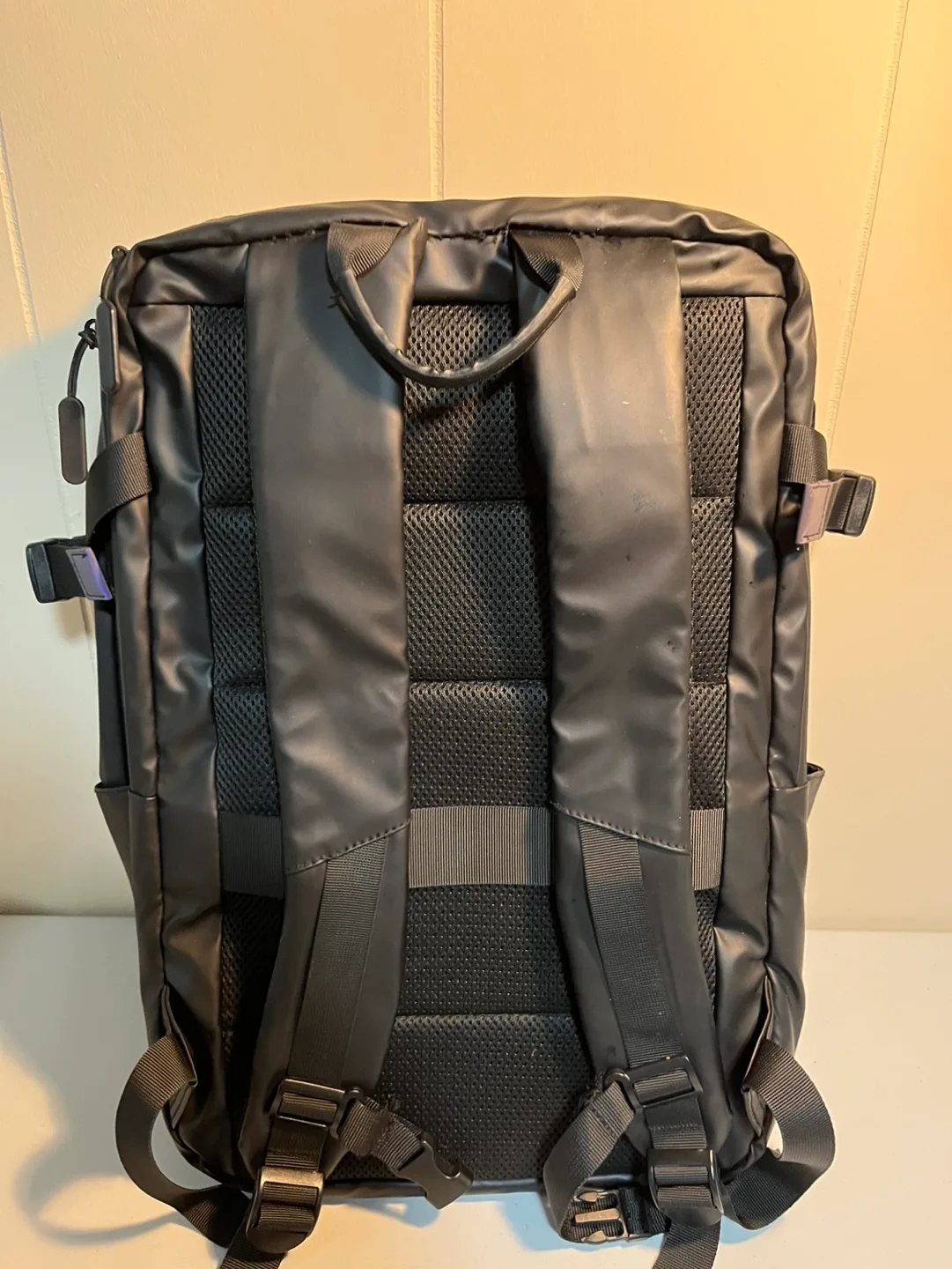 Black Water Resistant Backpack with Multiple Compartments image indicator(2)