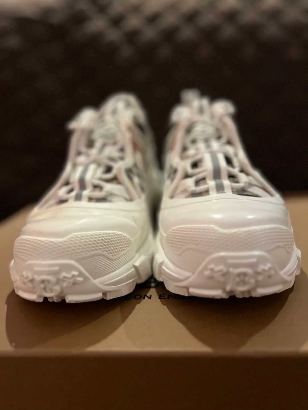 Burberry (Authentic)Arthur Vintage Check Sneaker. image indicator(5)