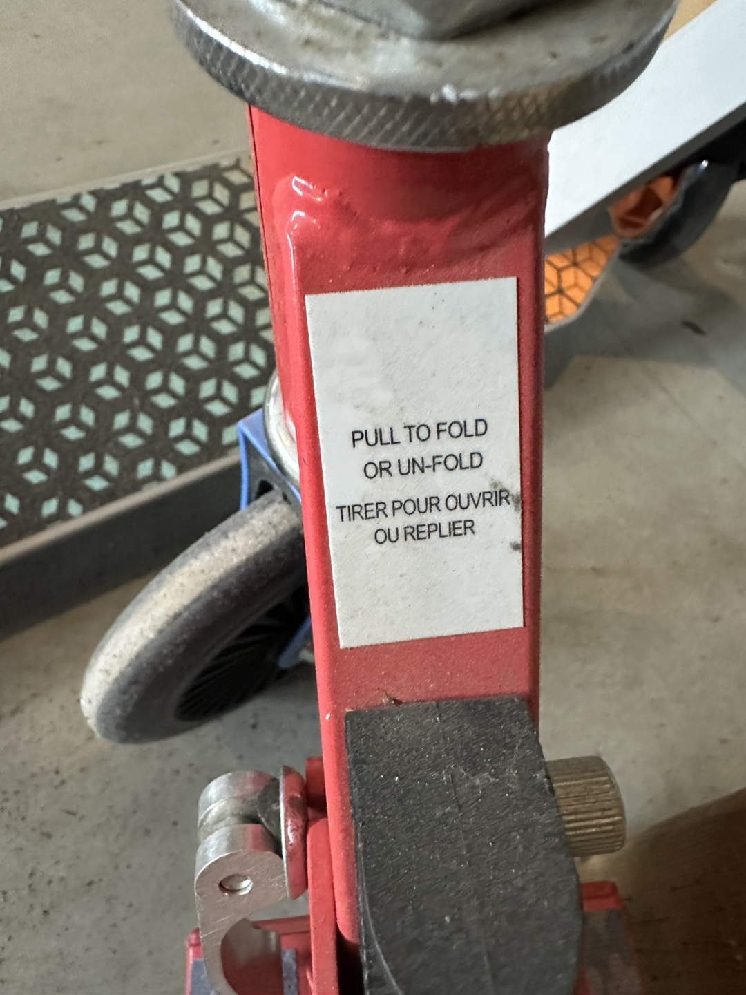 Used Harley Quinn Kids Scooter - photo 4