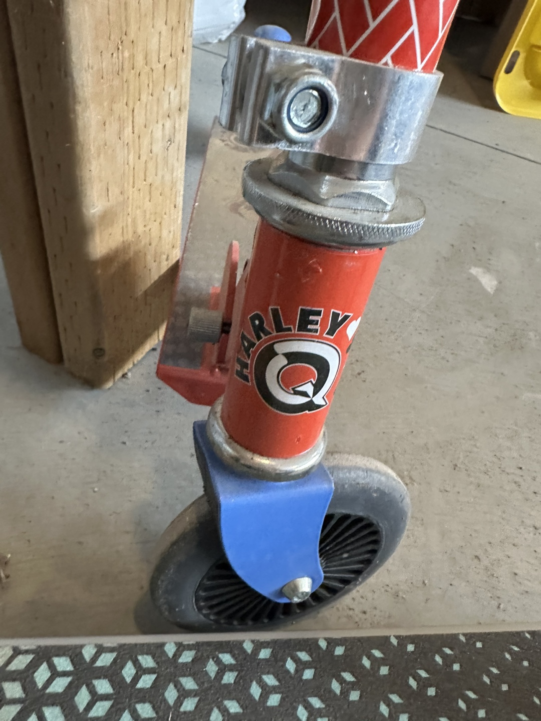 Used Harley Quinn Kids Scooter - photo 2