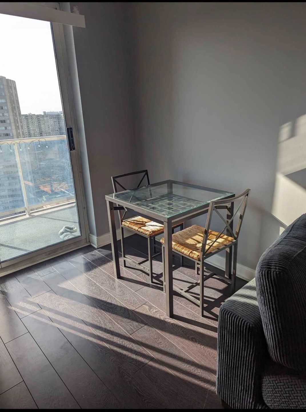 Small Glass Top Dining Table Set - photo 2