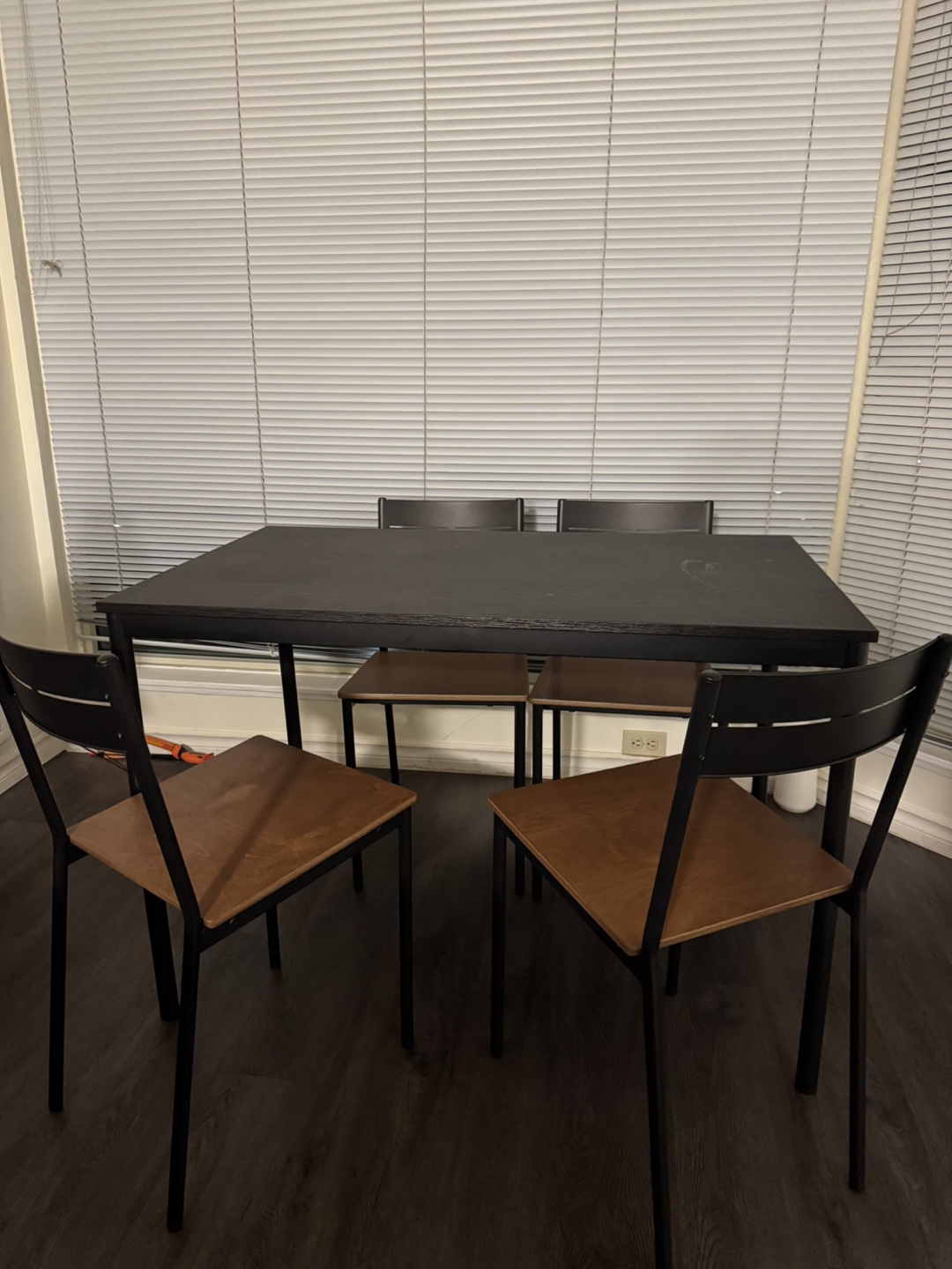 Dining Table Set - 4 Chairs - photo 3