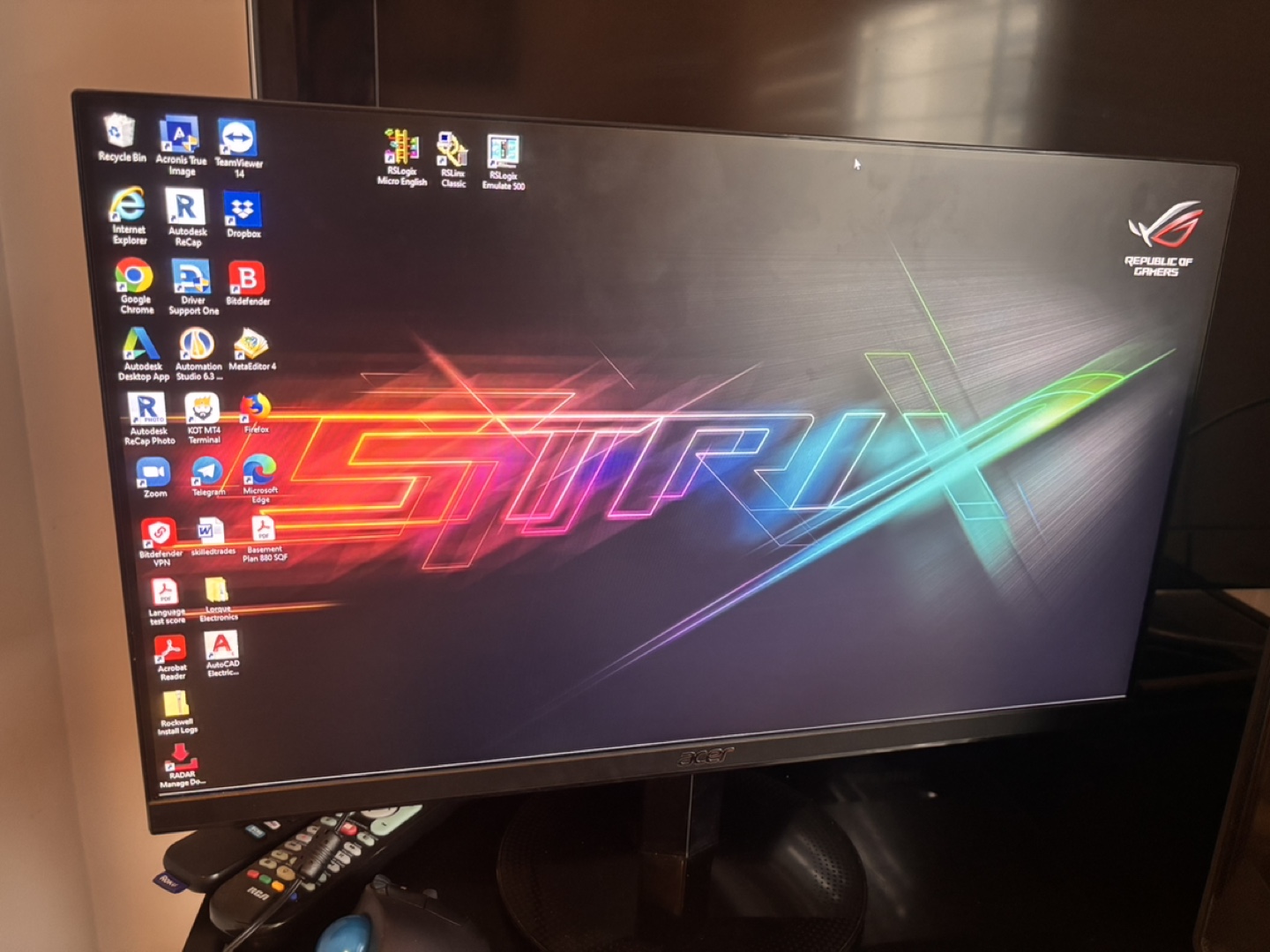Acer SA240Y 23.8 inch LCD Monitor - photo 2