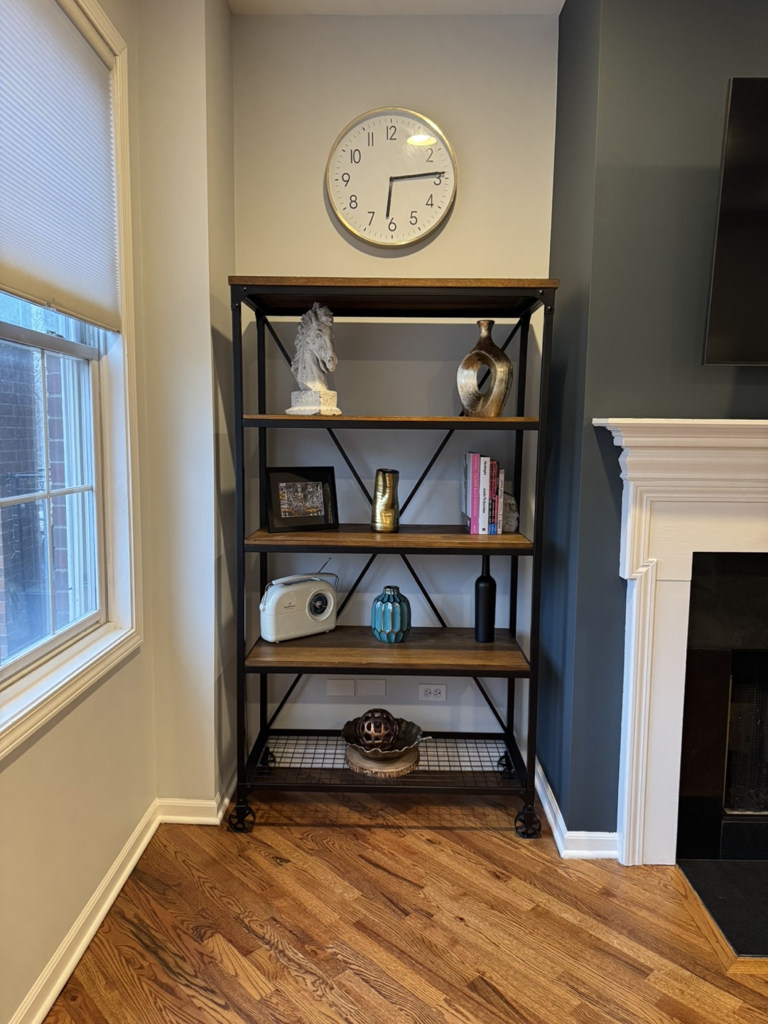 Industrial Style 5-Tier Shelving Unit