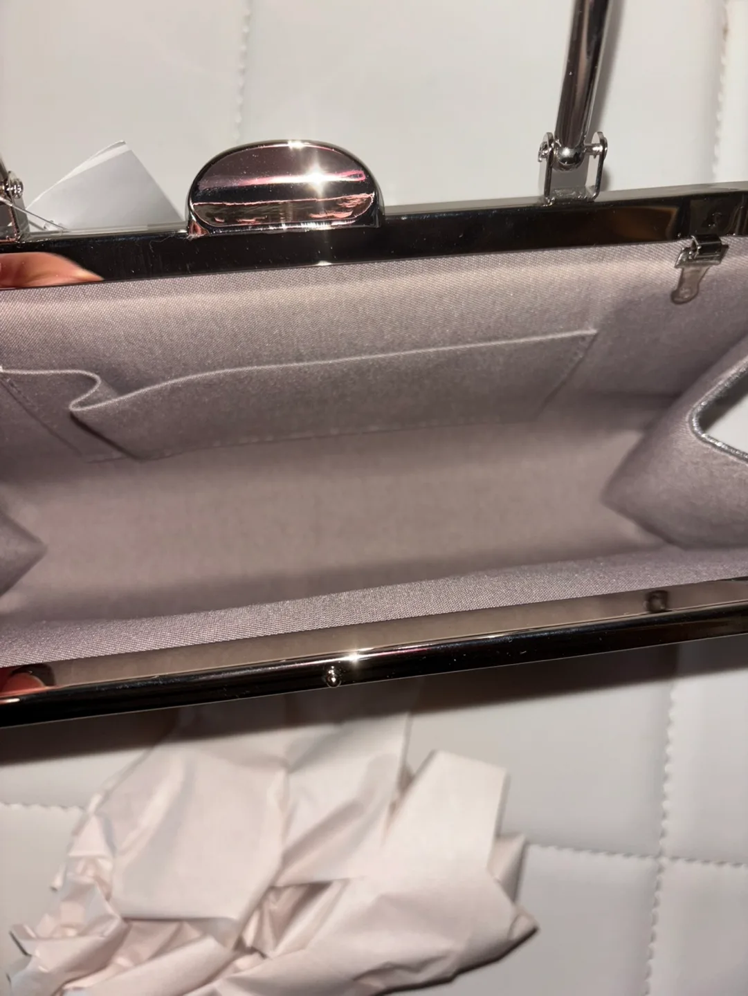 Silver Clutch Purse with Handle image indicator(5)