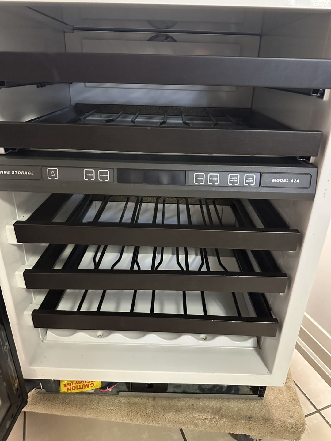 Sub-Zero Wine Cooler - Model 424