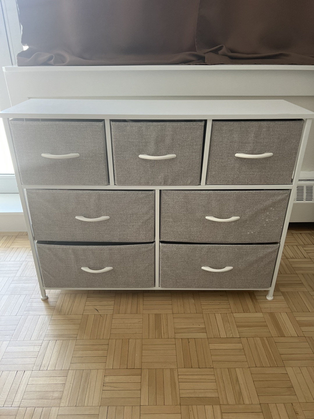 White frame 7-Drawer Fabric chest of drawers