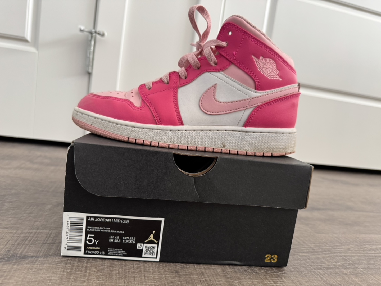 Air Jordan 1 Mid (GS) Size 5Y Pink - photo 3