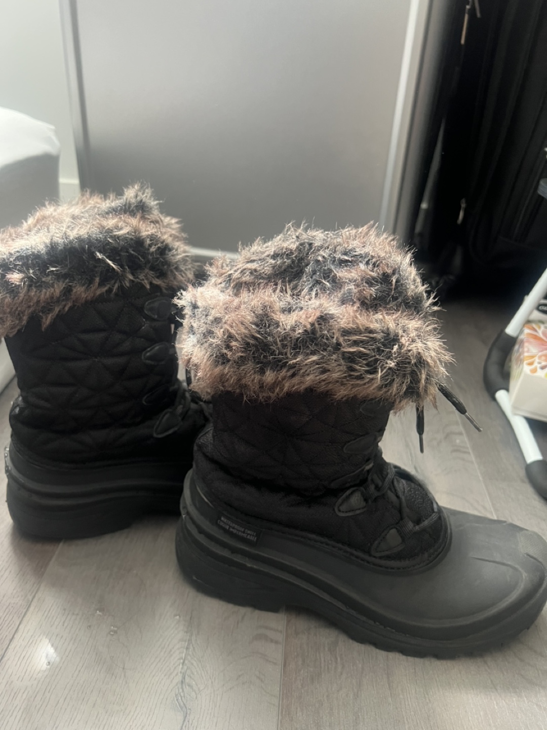 Women's Snow Boots Size 8