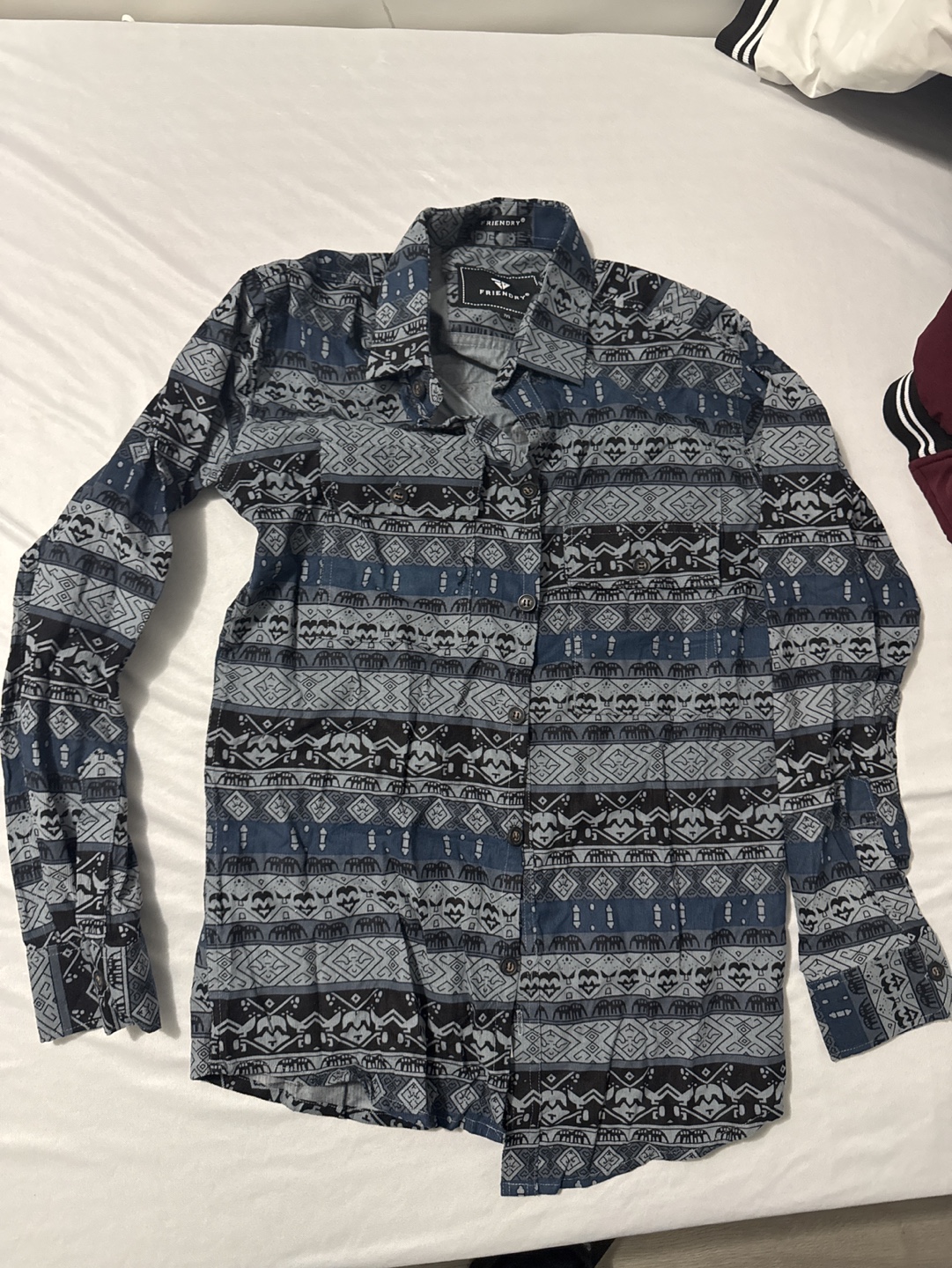 Bundle of 5 Men's Long Sleeve Shirts - 5$ each or 20$ for all - photo 4