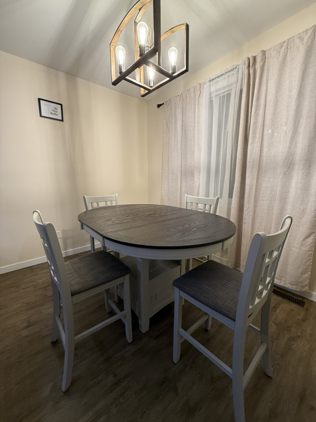 Dining Table & Chairs