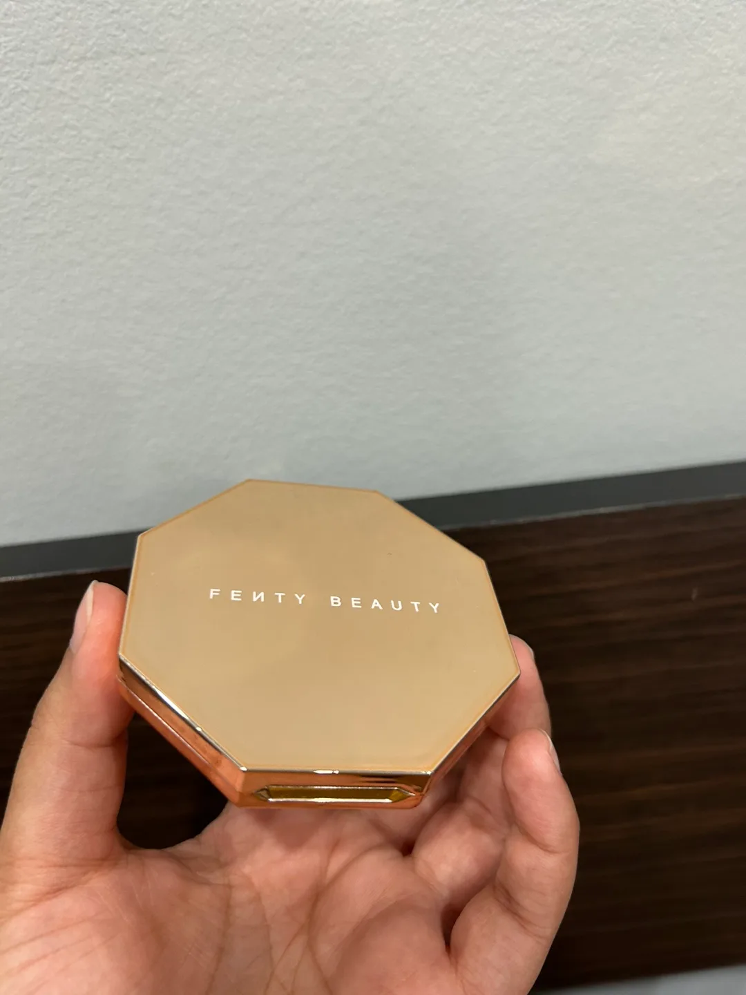 fenty beauty sun stalker bronzer image indicator(2)
