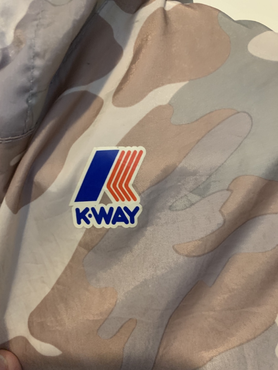 K-Way Camo Print Hooded Jacket - Size M/M - photo 2