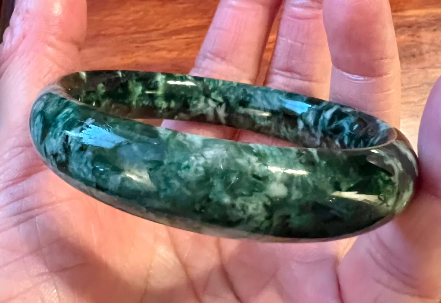 Green Jade Bangle Bracelet image indicator(5)