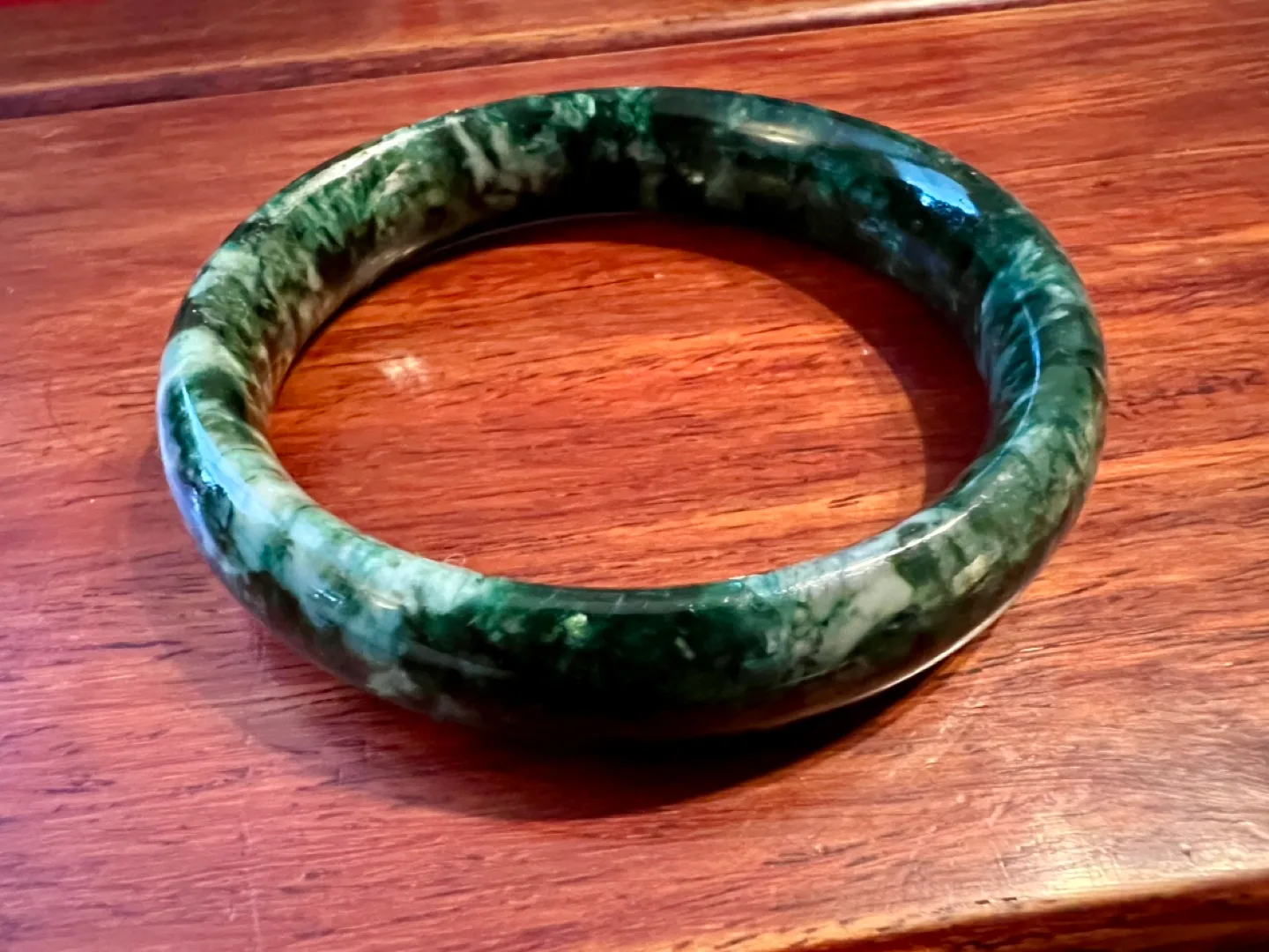 Green Jade Bangle Bracelet image indicator(2)