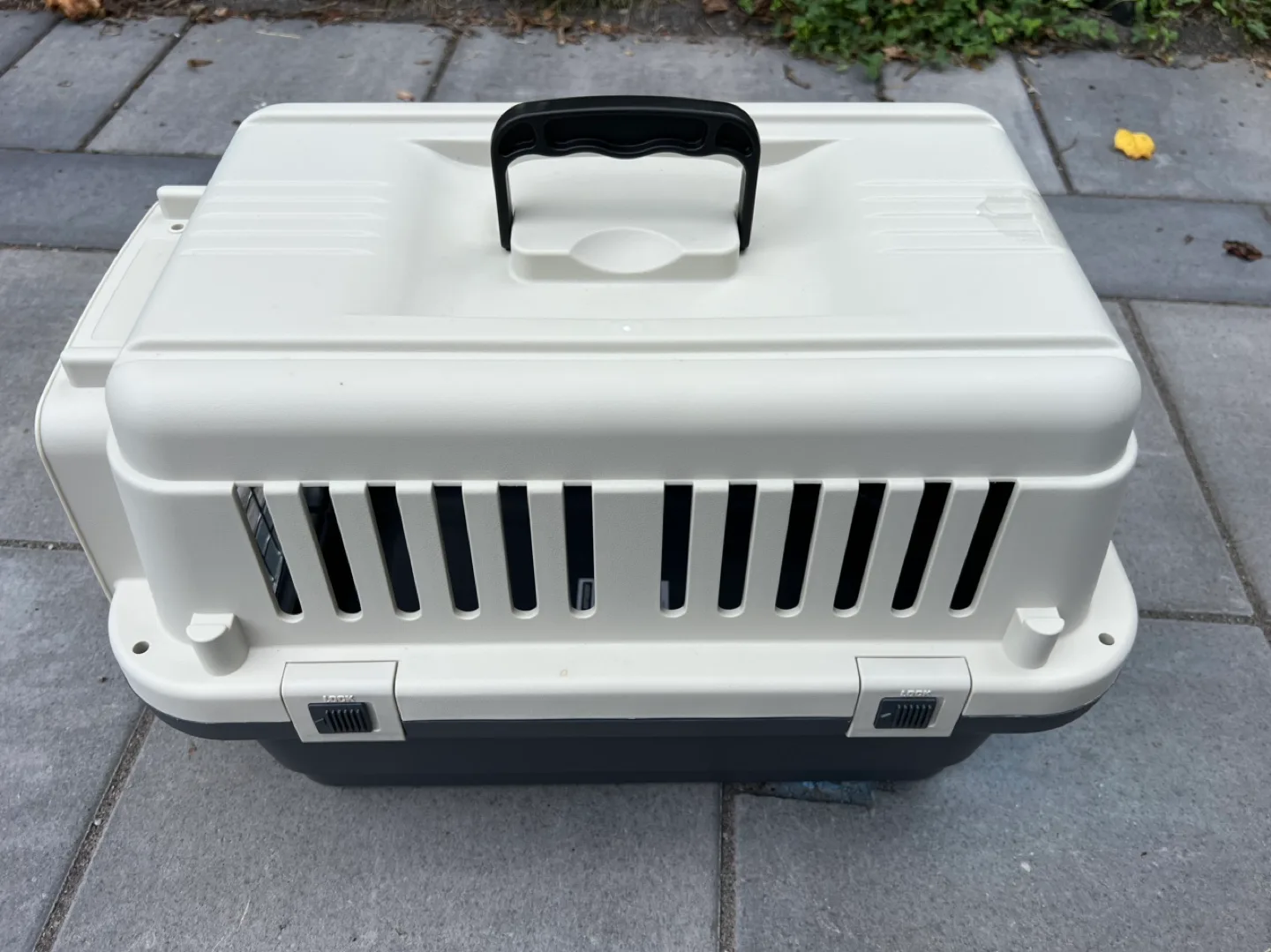 Pet Carrier Airline Approved Travel Crate image indicator(2)