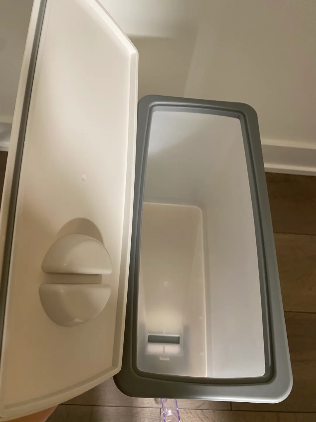 Rice dispenser with Measuring Cup image indicator(3)