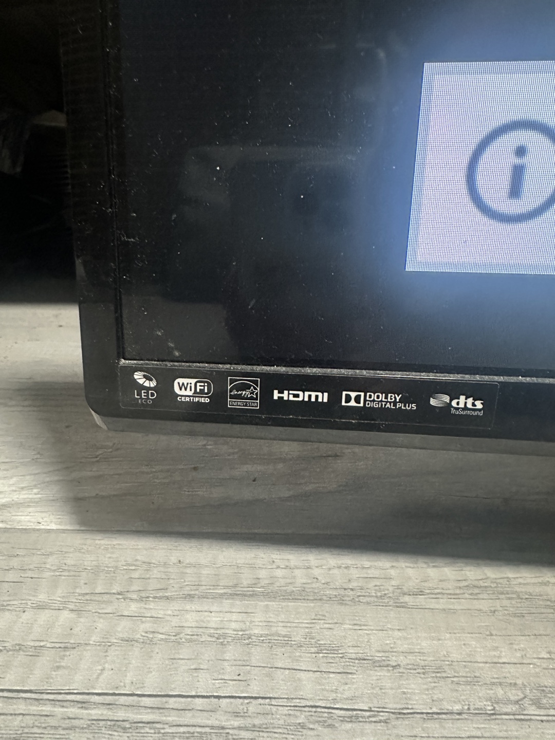 Philips LED HDTV - 32 inch - photo 2