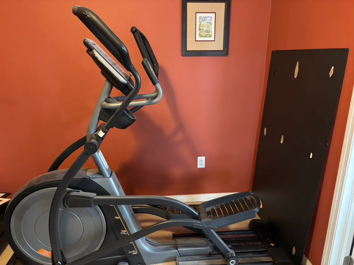 NordicTrack Vault Elliptical Cross Trainer image indicator(2)