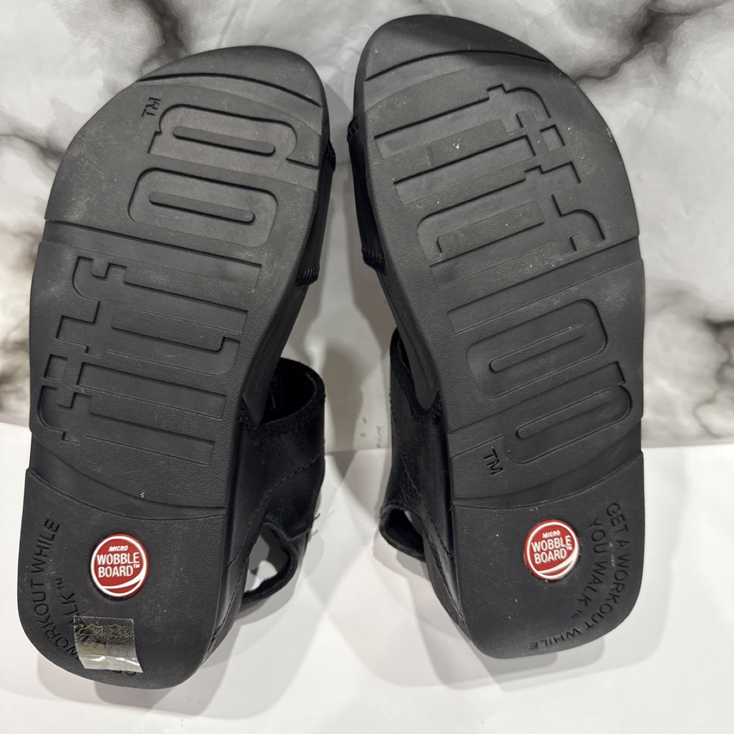FitFlop Women's Black Leather Sandals Size 6 - photo 5